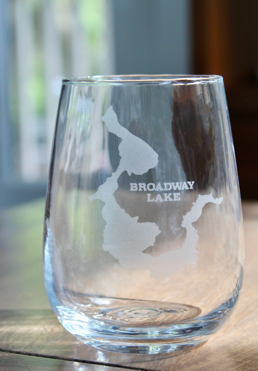 Broadway Lake, SC Map Engraved Glasses