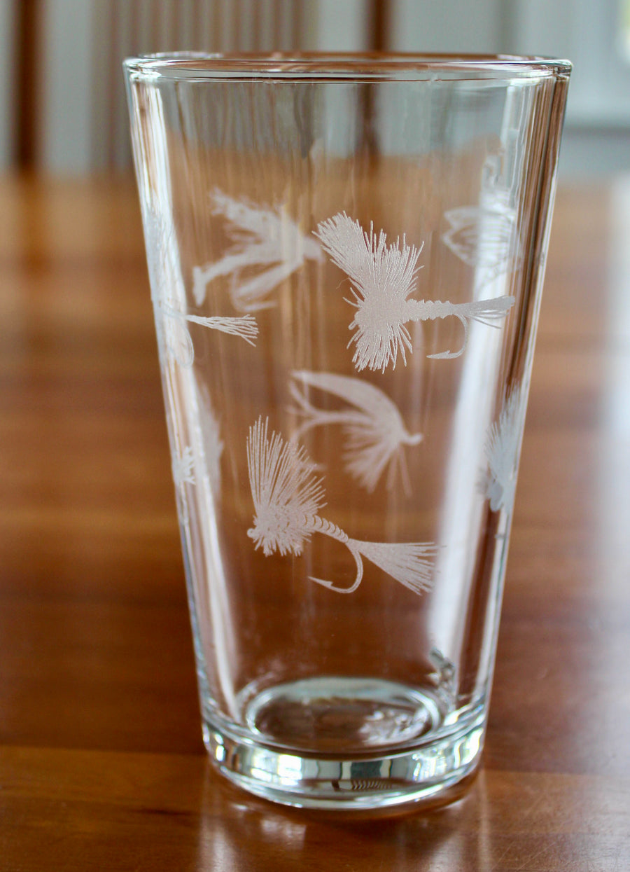 Hand Etched Fly Fishing Glassware 18oz Wine Glass, Kitchen & Glassware:  Store Name